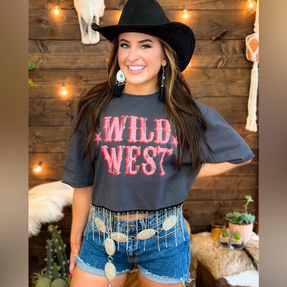 Boho Wild West Rhinestone Cropped Tee - Small LIKE NEW - Picture 4 of 6